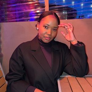 Meet your Posher, Nonhlanhla